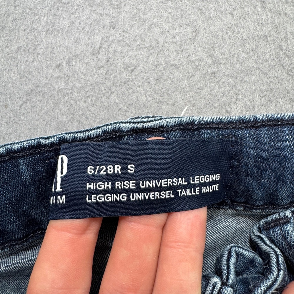 GAP Jeans Women's 6/28R Blue Denim Dark Wash High Rise Universal Leggings Button - Picture 7 of 7